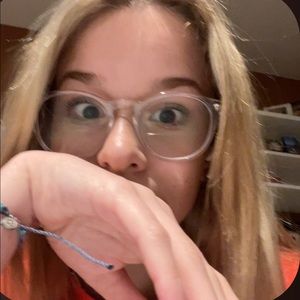 Meet your Posher, Shalyn